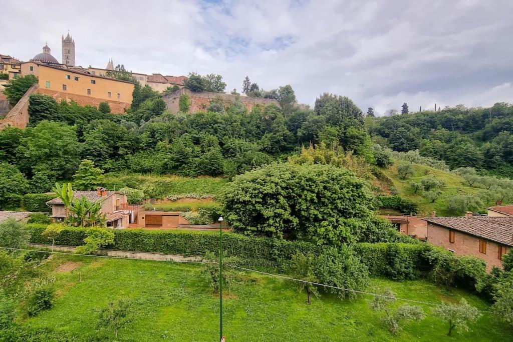 Casa Duccio Alle Mura Della Citta シエーナ エクステリア 写真